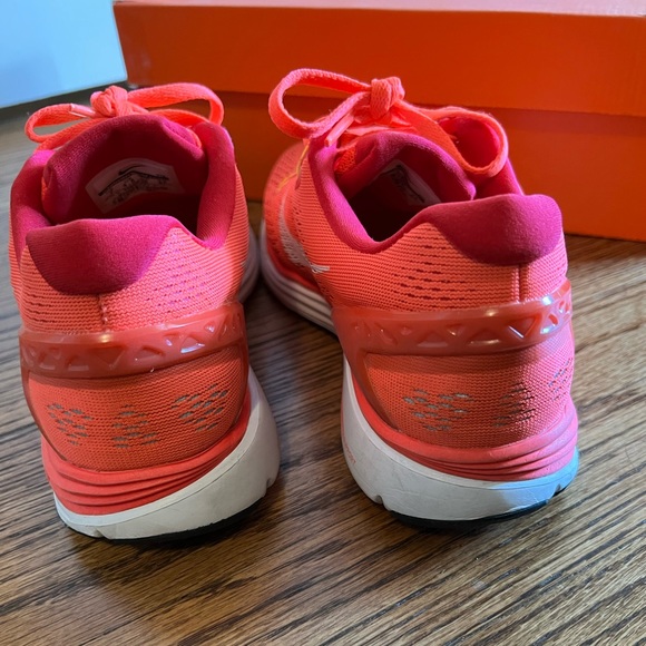 Nike Lunarglide+5 Running Shoe - Picture 3 of 9